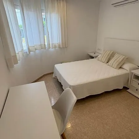 Villa Casa De La Isabel - 4 Bedroom With Large Terrace And Sea Views