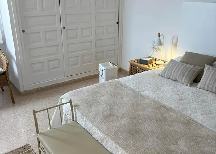 Casa De La Isabel - 4 Bedroom With Large Terrace And Sea Views