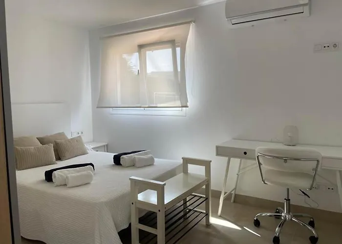 Villa Casa De La Isabel - 4 Bedroom With Large Terrace And Sea Views *